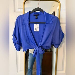 Forever 21 Cropped Tie-Front Blouse Women’s Medium